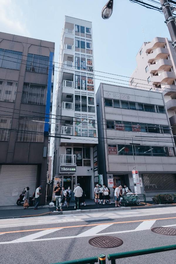 Illi Esu Nakano Tokio Buitenkant foto